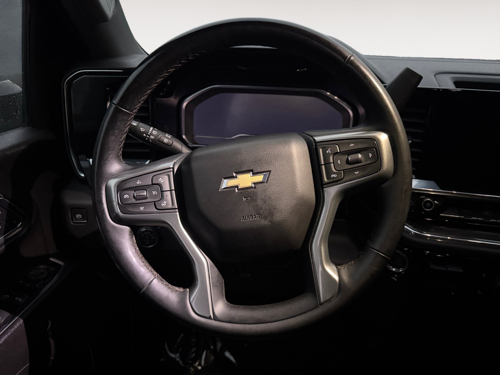 Used 2024 Chevrolet Silverado 2500 LTZ AWD/4WD image 12