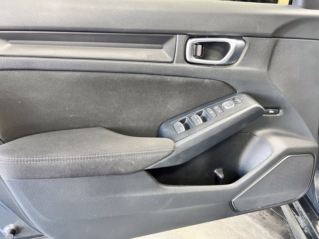 Used 2023 Honda Civic Sport image 17