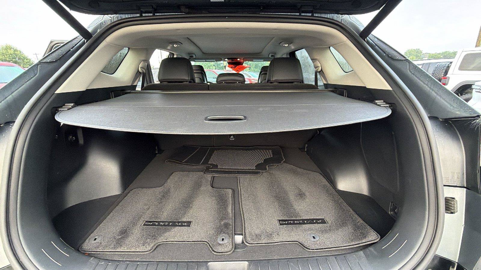Used 2025 Kia Sportage SX Prestige AWD/4WD image 14
