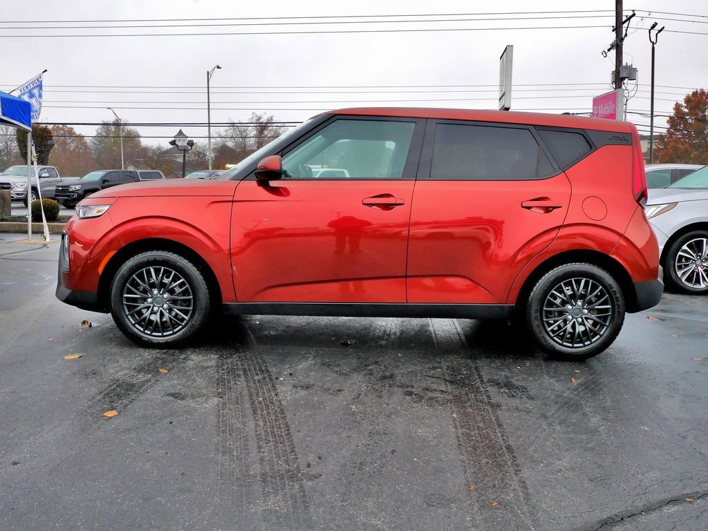 Used 2020 Kia Soul LX image 24