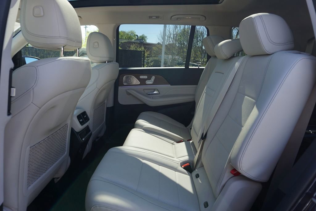 Used 2022 Mercedes-Benz GLS 450 4MATIC image 31