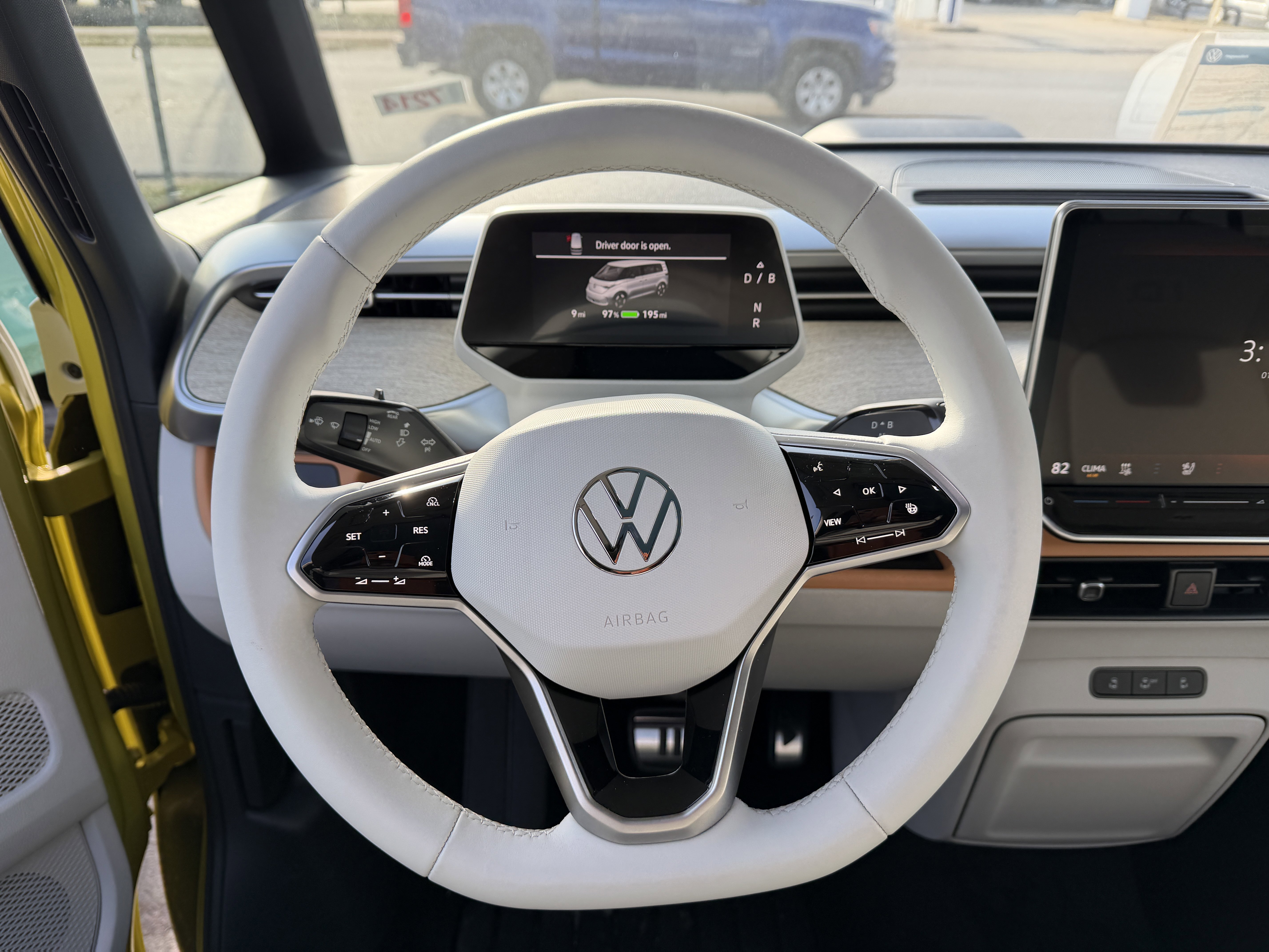 New 2025 Volkswagen ID. Buzz Pro S Plus image 15