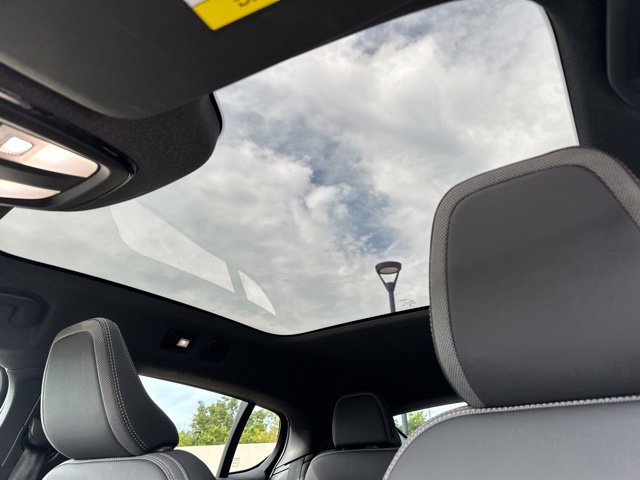 Certified 2023 Volvo C40 Recharge Core AWD/4WD image 18