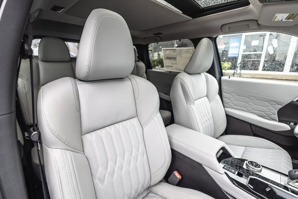 New 2026 Mitsubishi Outlander SEL AWD/4WD image 29