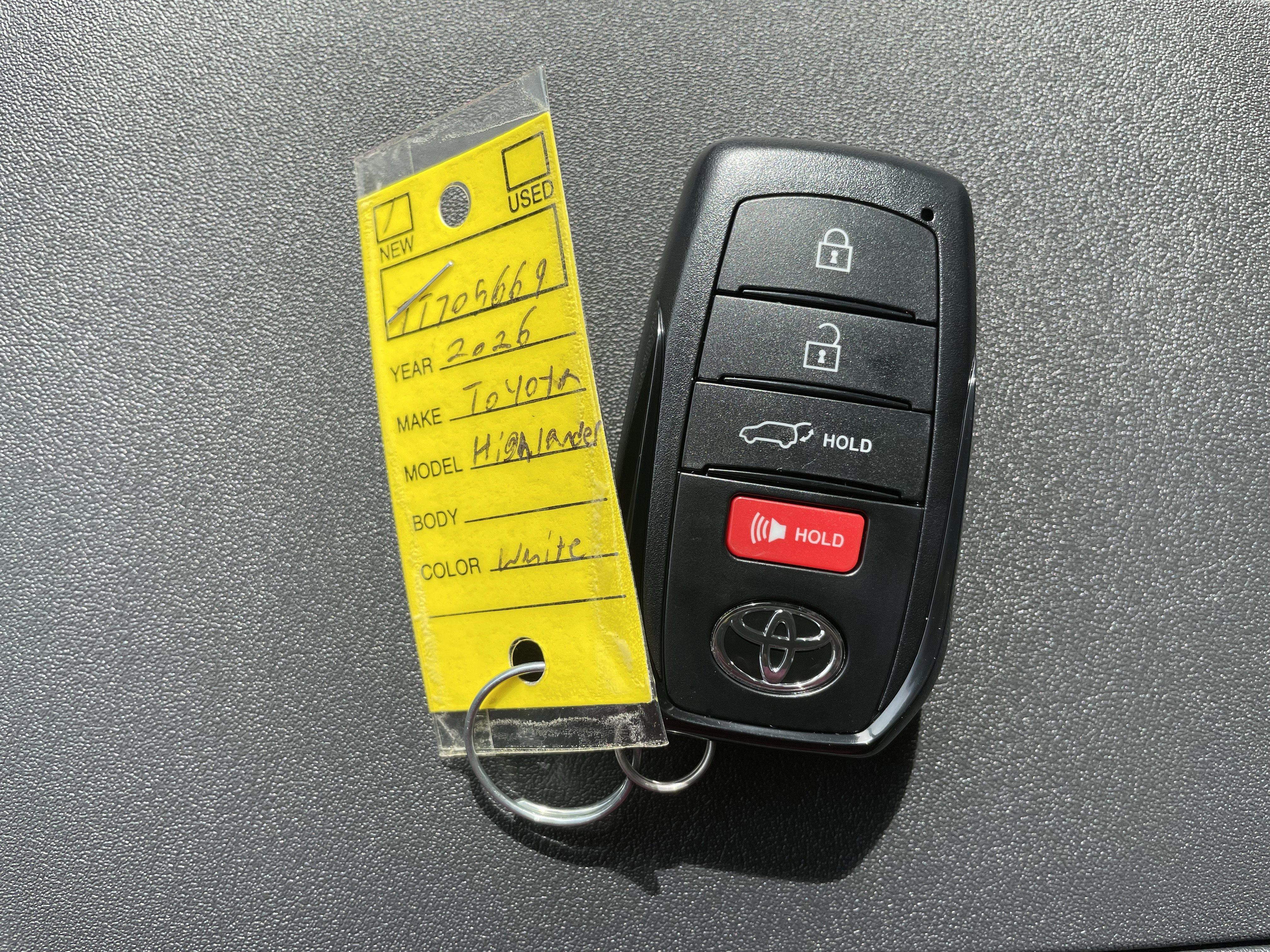 New 2026 Toyota Highlander Platinum image 33