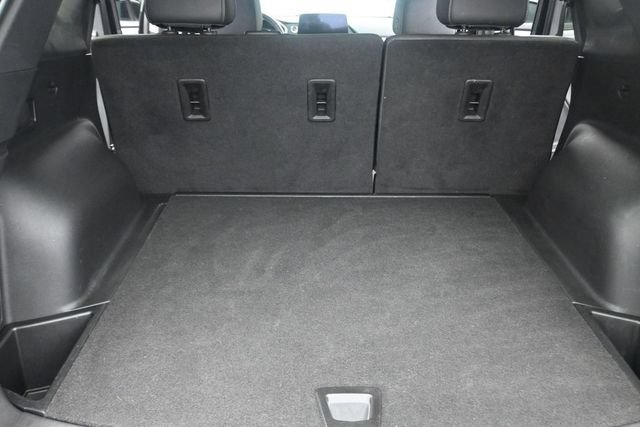Used 2023 Chevrolet Blazer LT w/ Sound & Technology Package FWD image 18