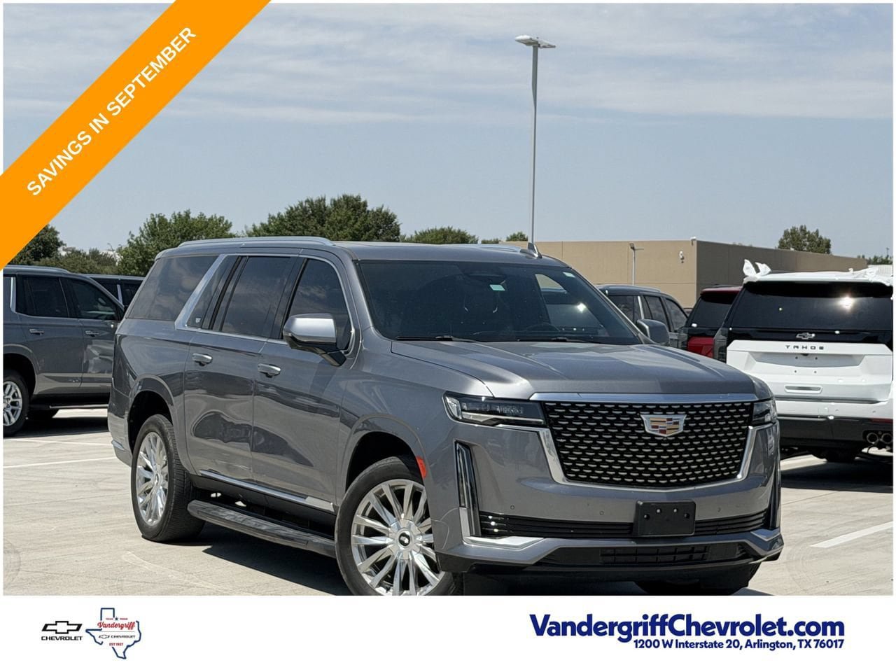 Used 2021 Cadillac Escalade ESV Premium Luxury AWD/4WD image 2