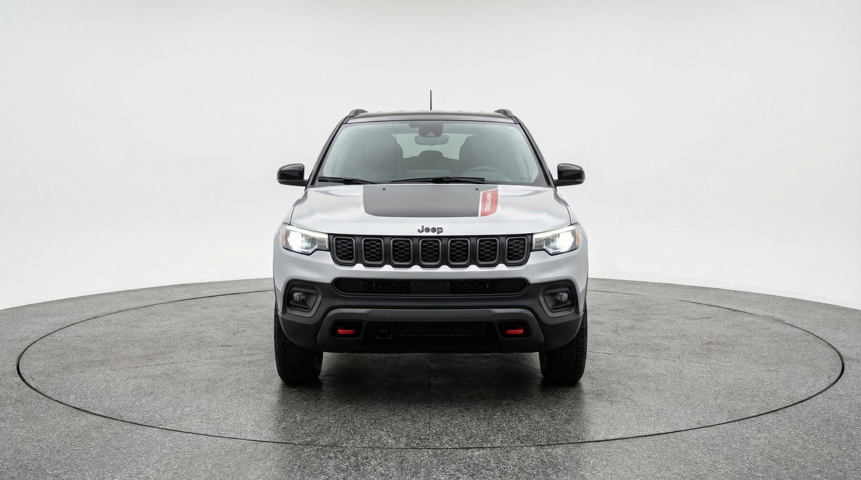 Used 2025 Jeep Compass Trailhawk AWD/4WD image 2
