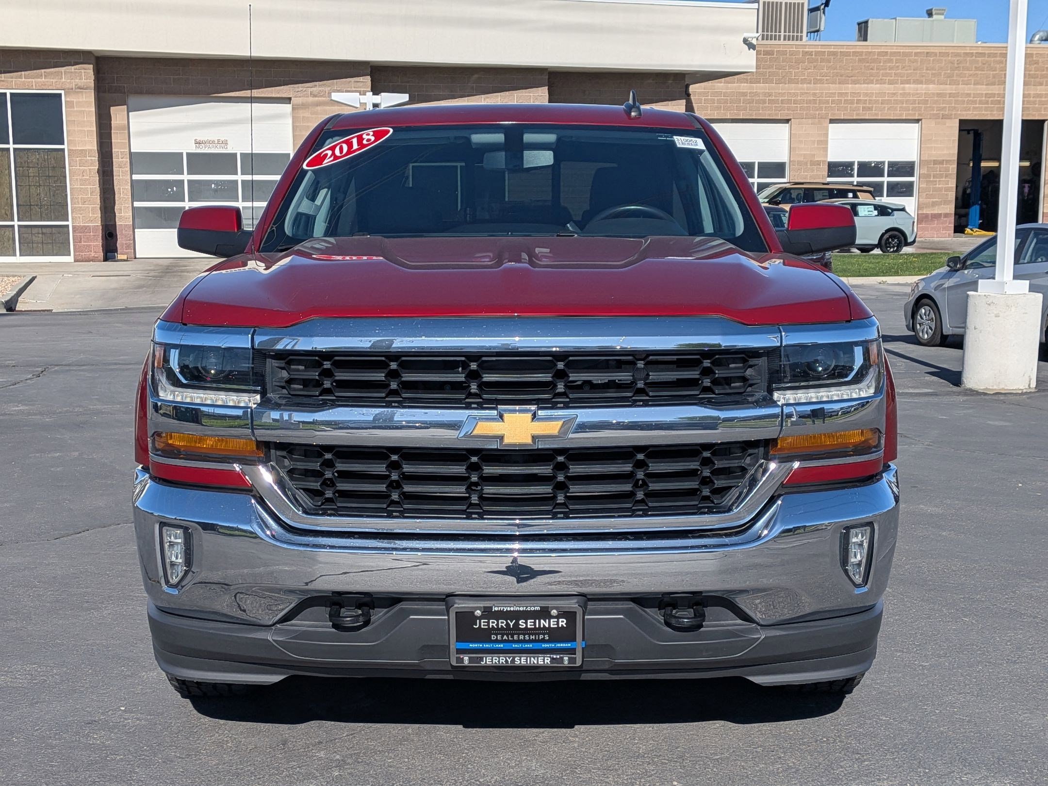 Used 2018 Chevrolet Silverado 1500 LT w/ All Star Edition AWD/4WD image 8