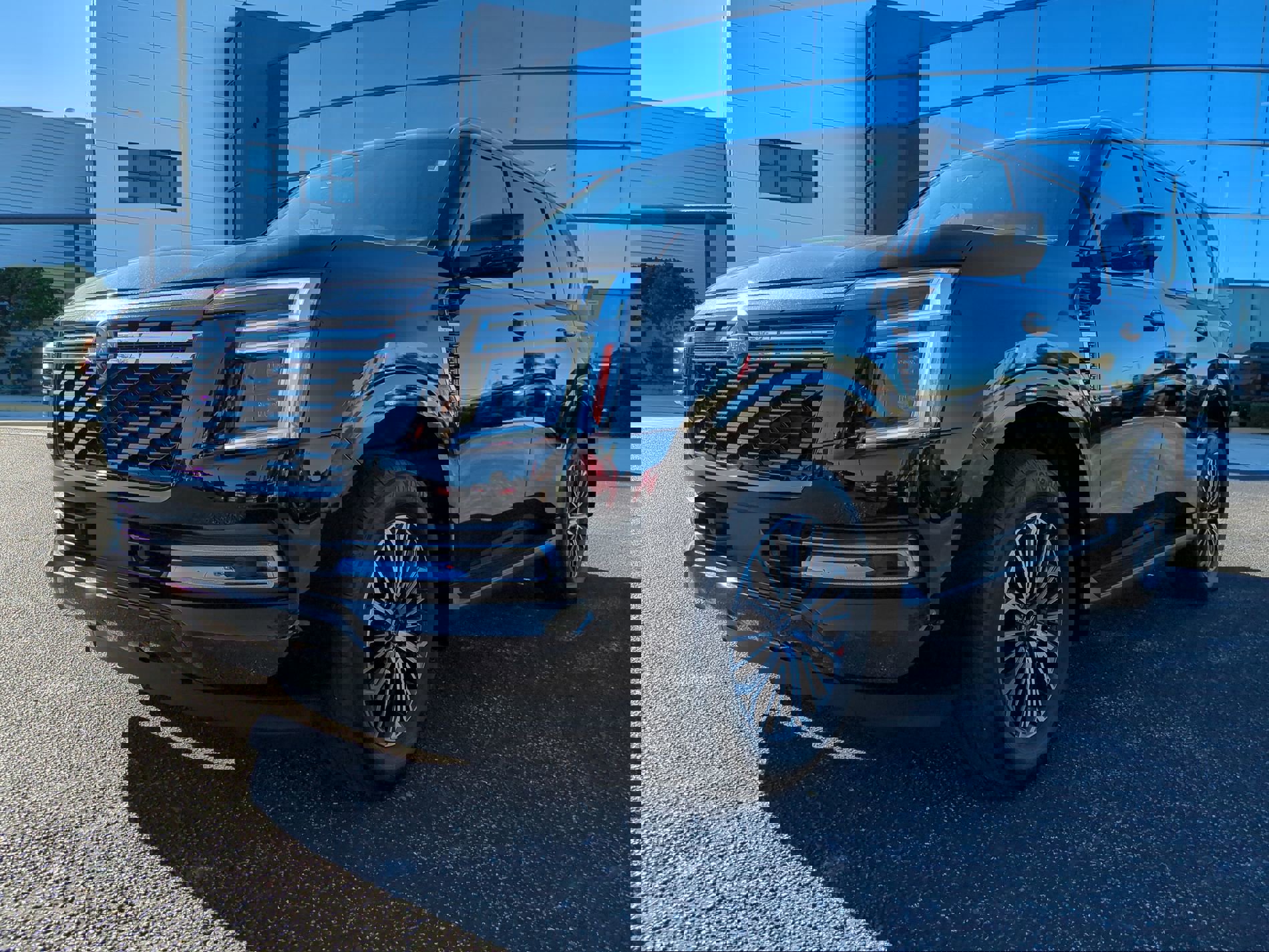 New 2026 Nissan Armada Platinum image 8