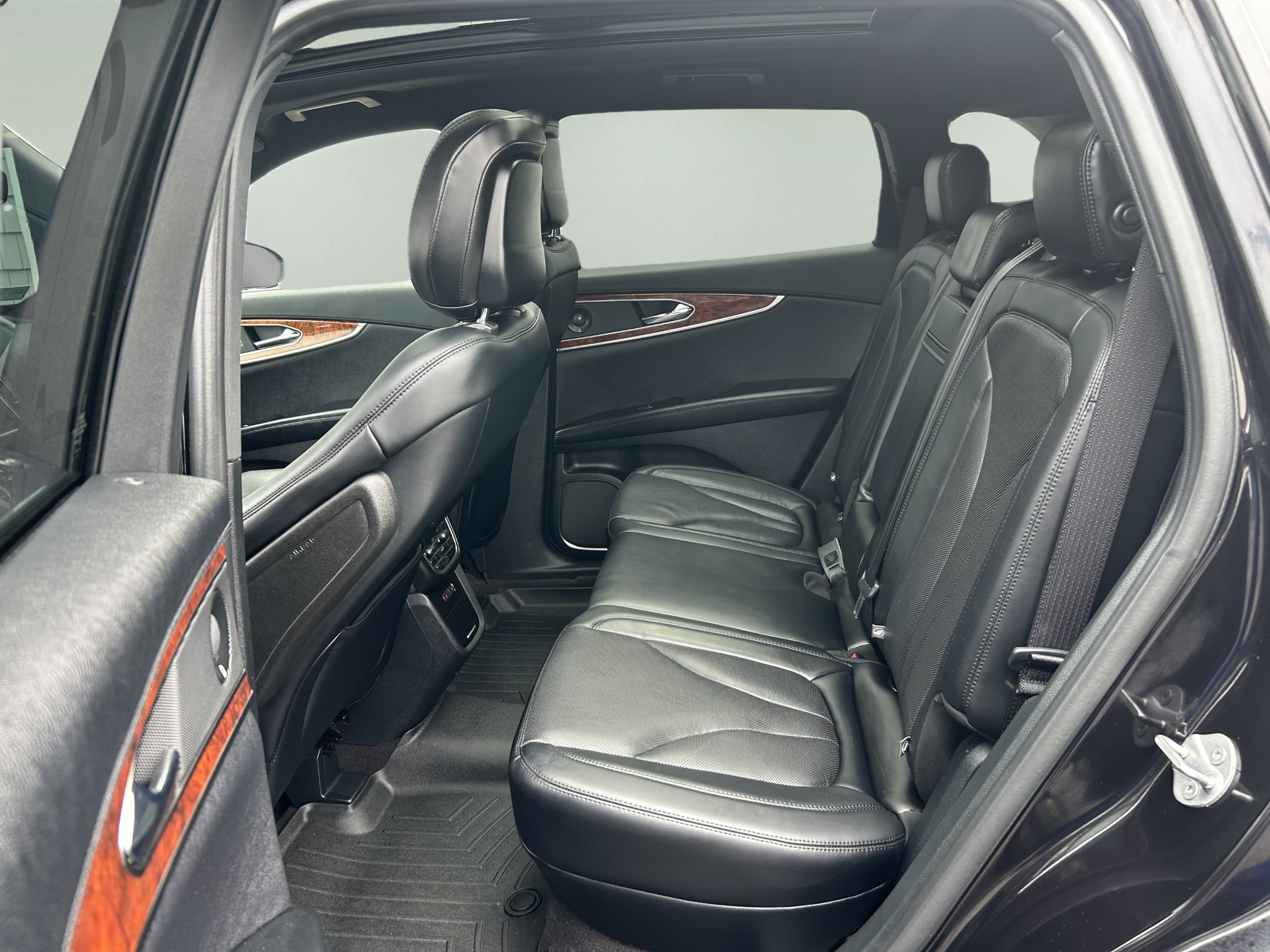 Used 2020 Lincoln Nautilus Reserve AWD/4WD image 10