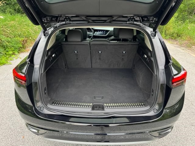 Used 2021 Buick Envision Essence w/ Sport Touring Package FWD image 14