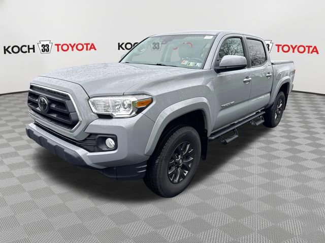 Certified 2021 Toyota Tacoma SR5 AWD/4WD image 3