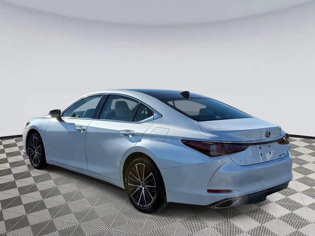 Used 2022 Lexus ES 350 w/ Premium Package image 4