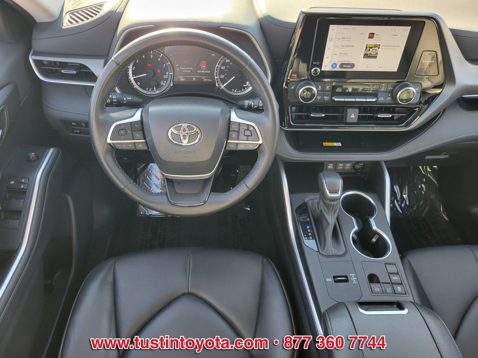 Certified 2023 Toyota Highlander XLE image 12