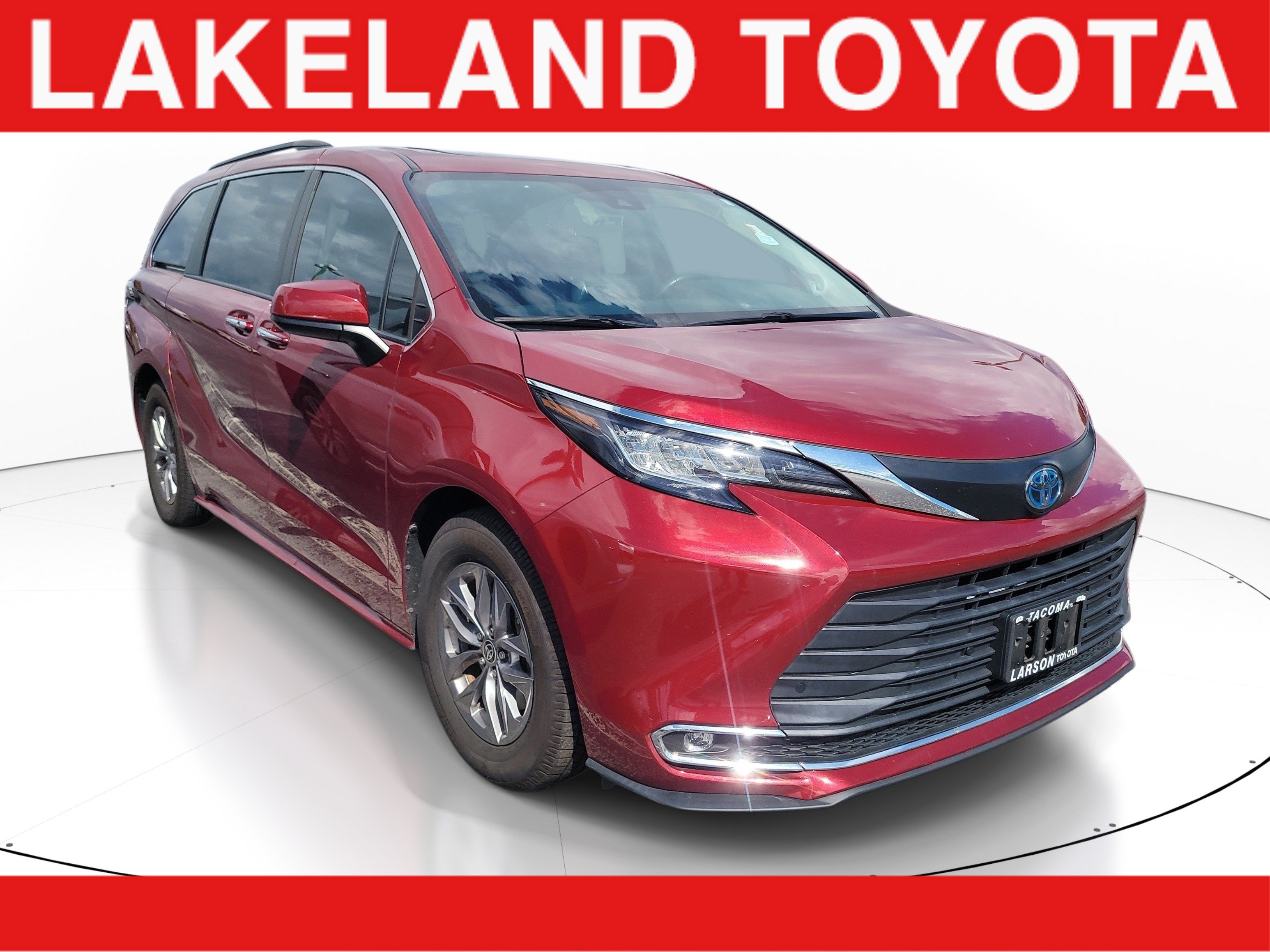 Used 2023 Toyota Sienna XLE w/ XLE Plus Package