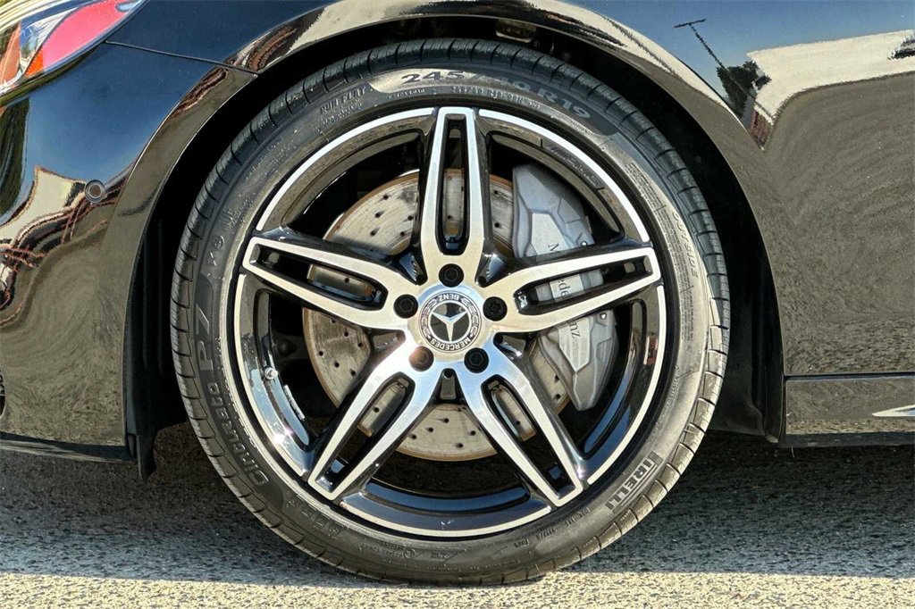 Used 2020 Mercedes-Benz E 350 Sedan image 37