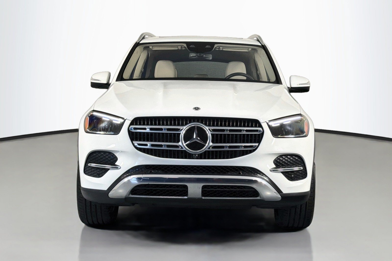 Used 2024 Mercedes-Benz GLE 450e 4MATIC image 2