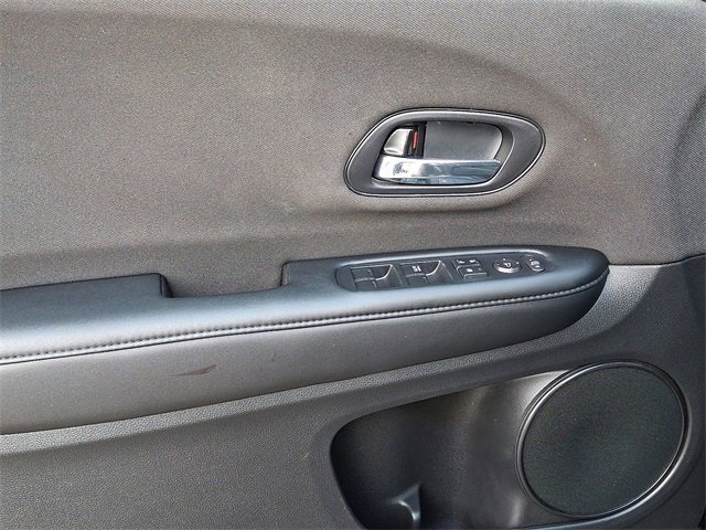 Used 2022 Honda HR-V LX image 12
