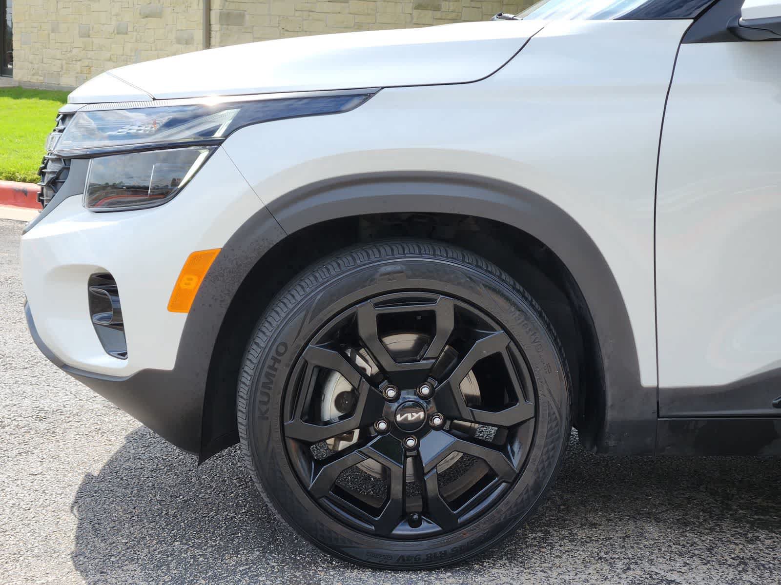 Certified 2024 Kia Seltos X-Line AWD/4WD image 8