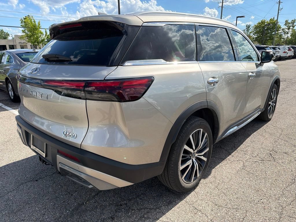 Used 2024 INFINITI QX60 Sensory AWD/4WD image 5