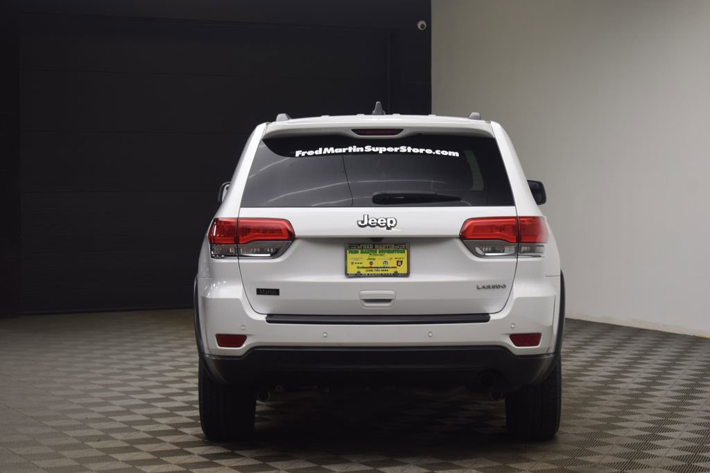 Used 2017 Jeep Grand Cherokee Laredo w/ Quick Order Package 2BE image 8