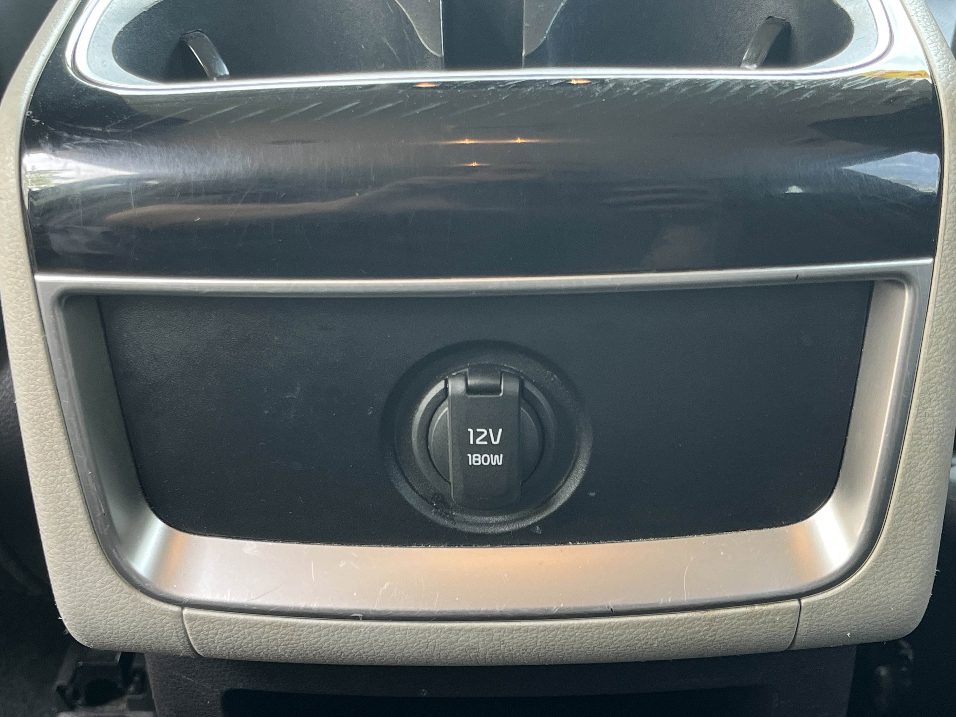 Used 2022 Kia Carnival EX FWD image 21