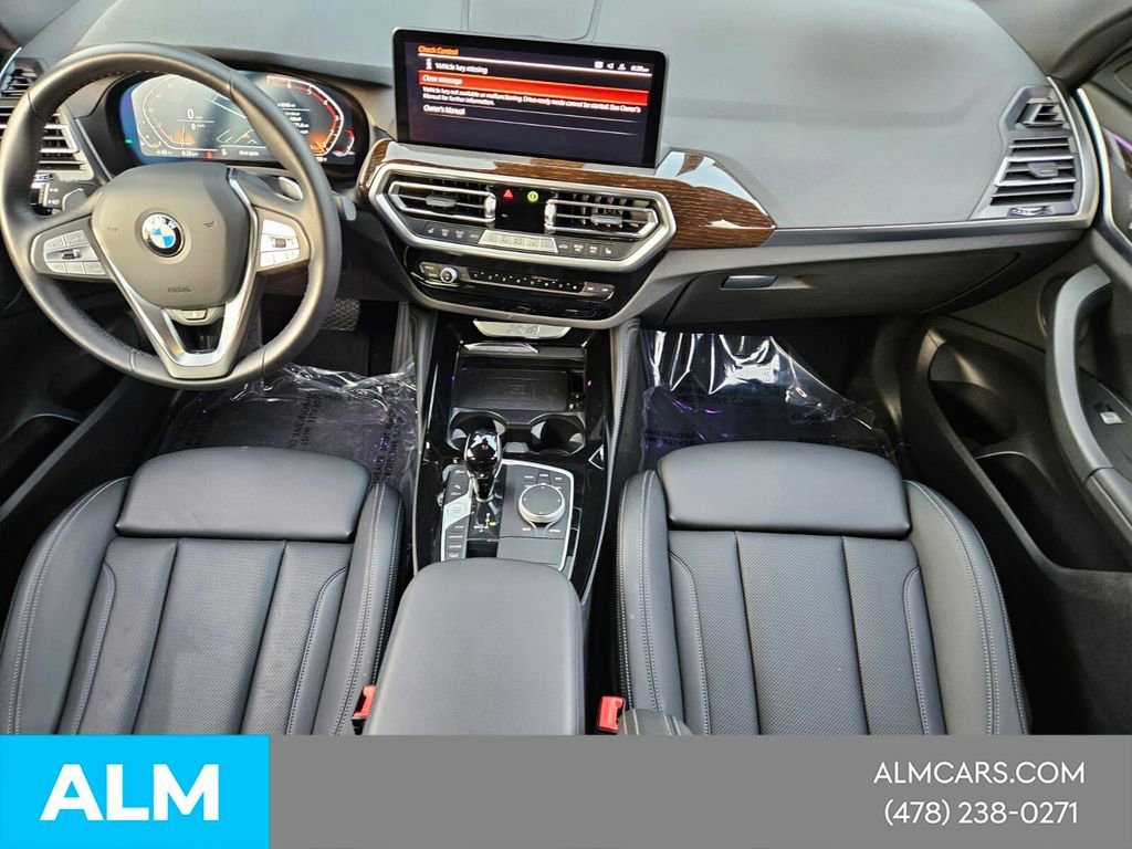 Used 2025 BMW X4 xDrive30i image 17