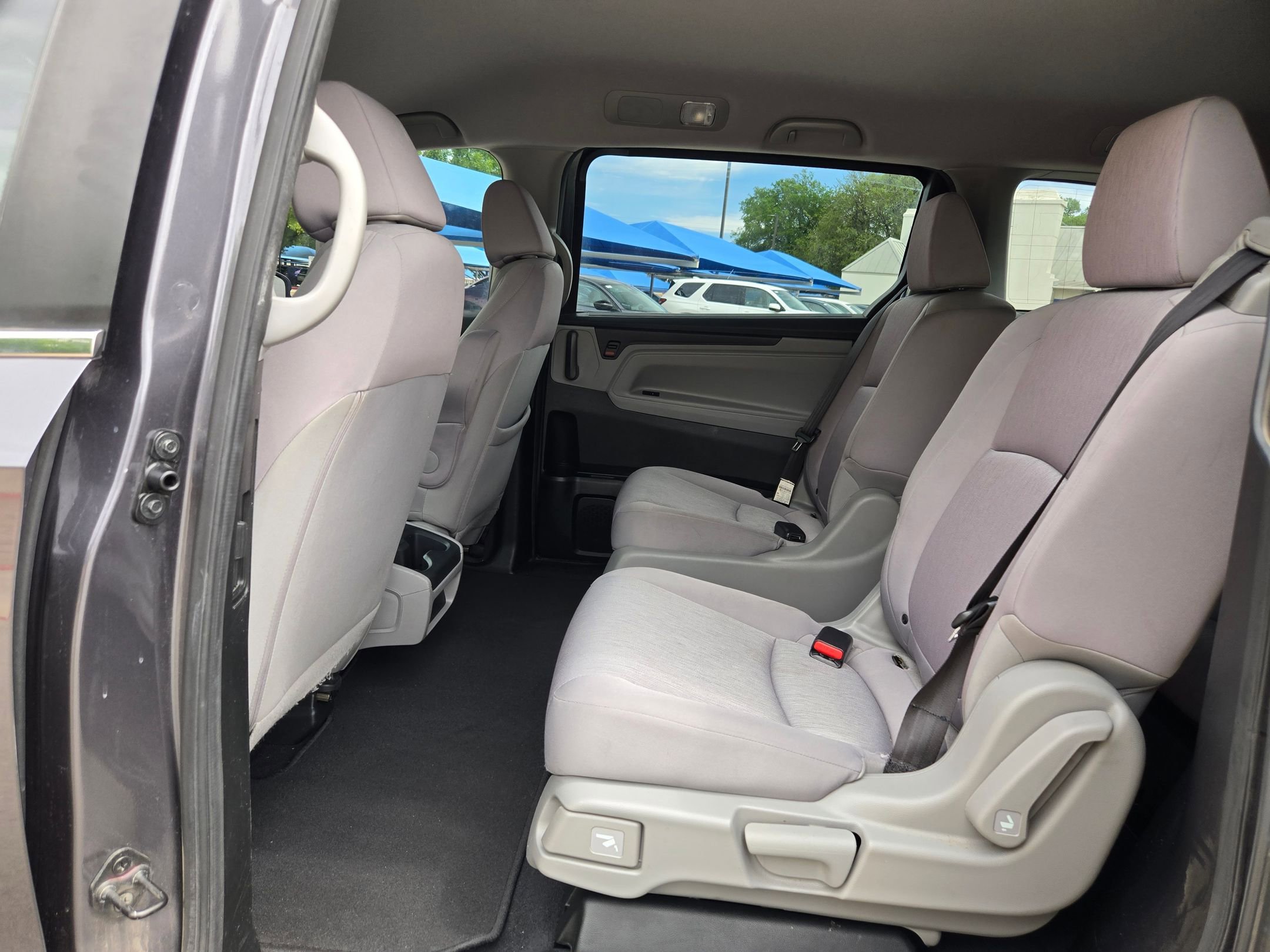 Used 2018 Honda Odyssey LX image 14