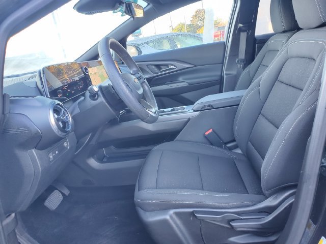 Certified 2025 Chevrolet Equinox EV LT FWD image 20