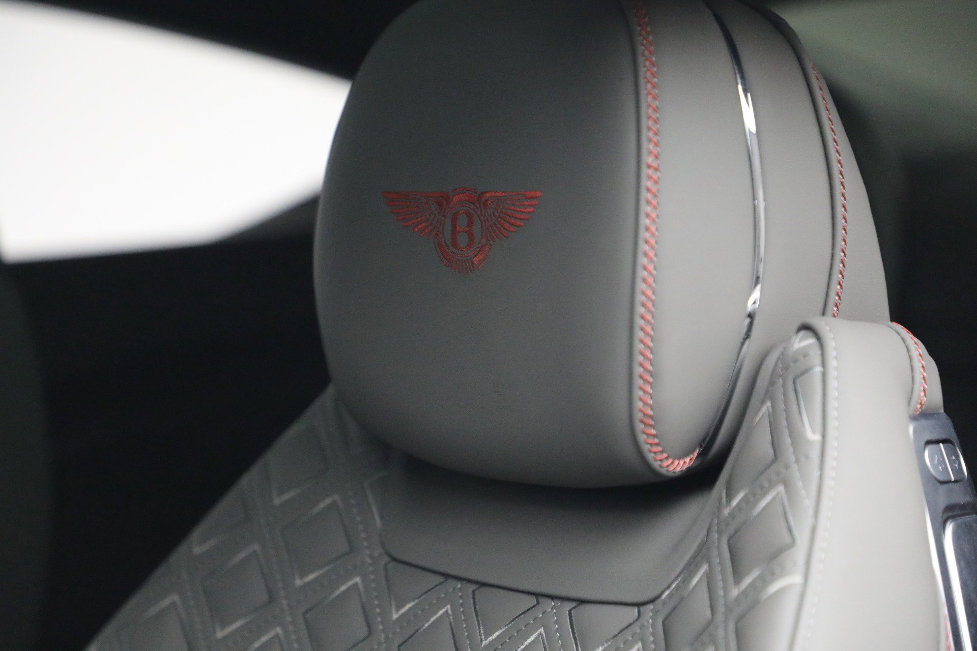 Certified 2022 Bentley Continental GT image 22