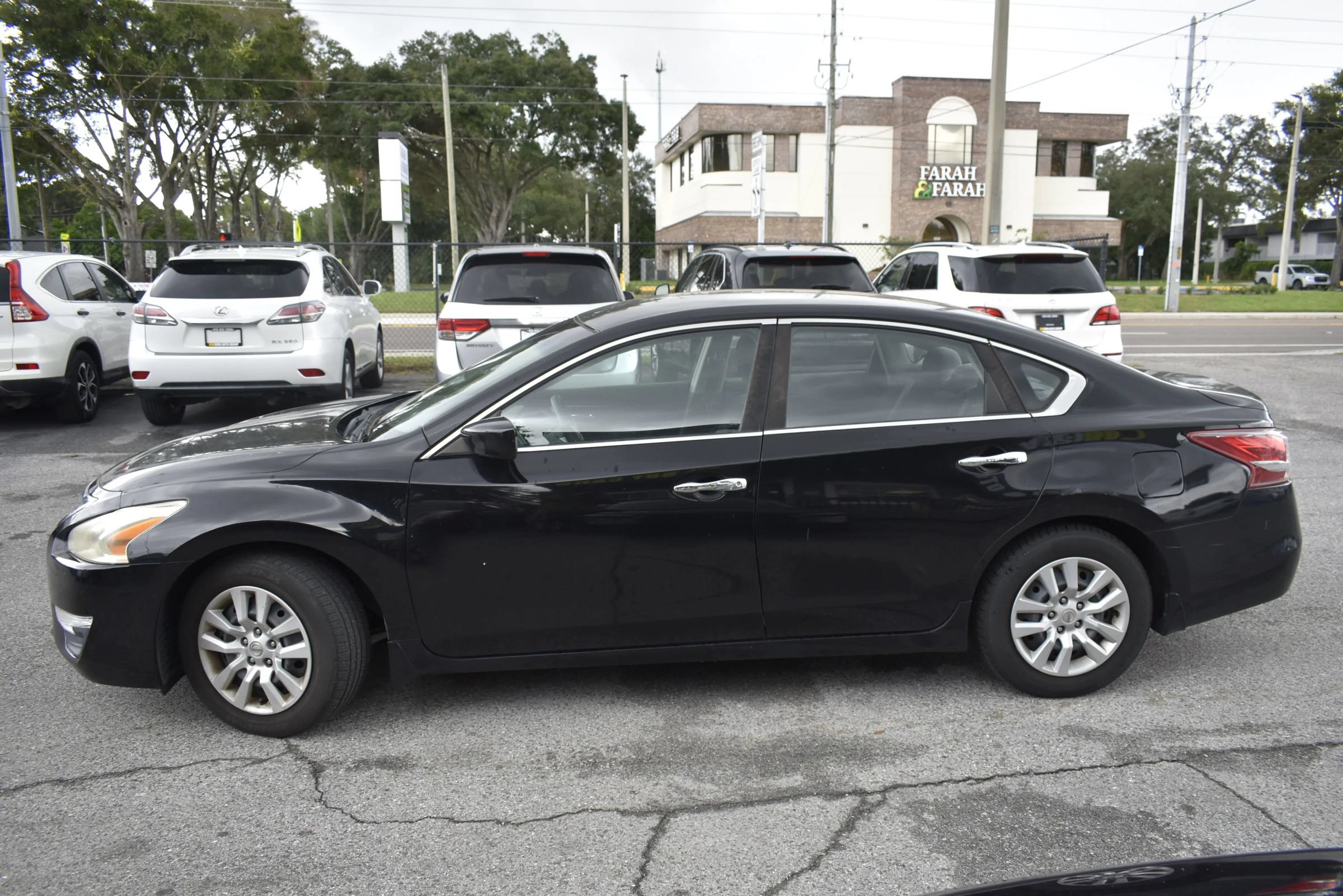 Used 2013 Nissan Altima 2.5 S FWD image 5
