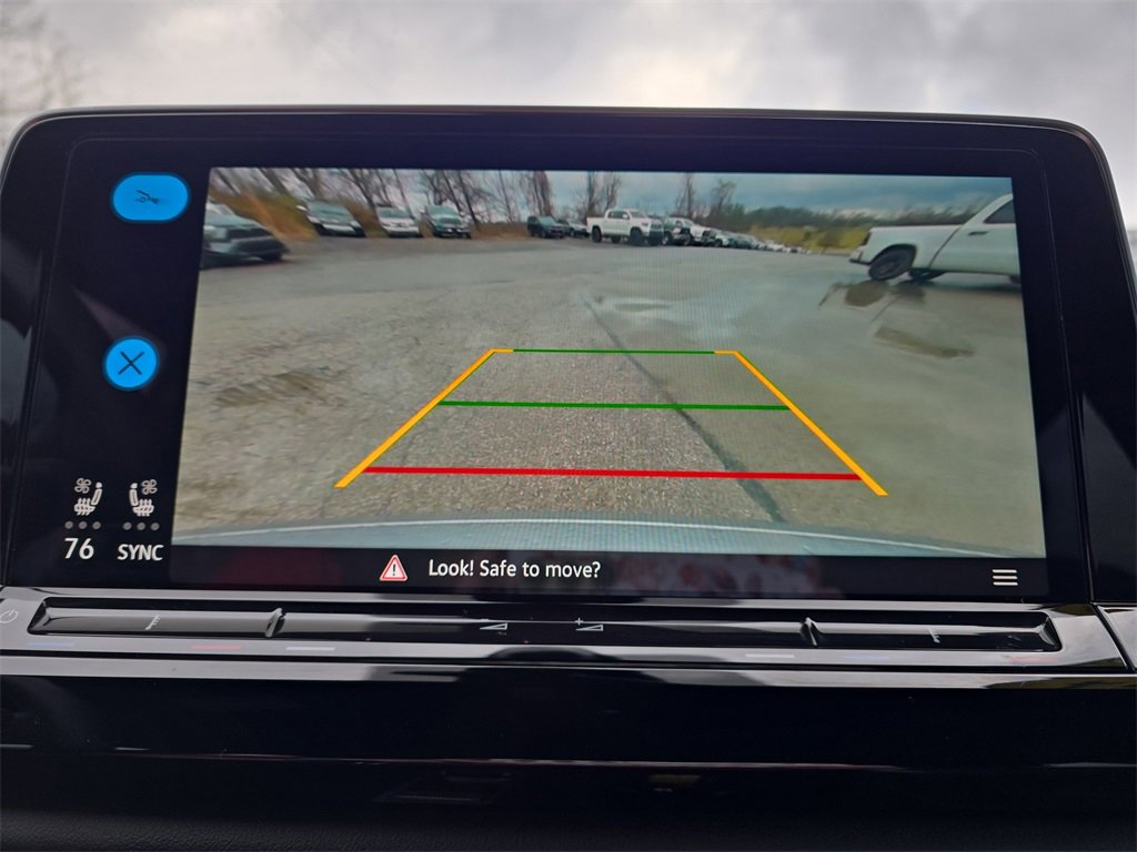 Used 2024 Volkswagen Atlas Cross Sport SE image 21