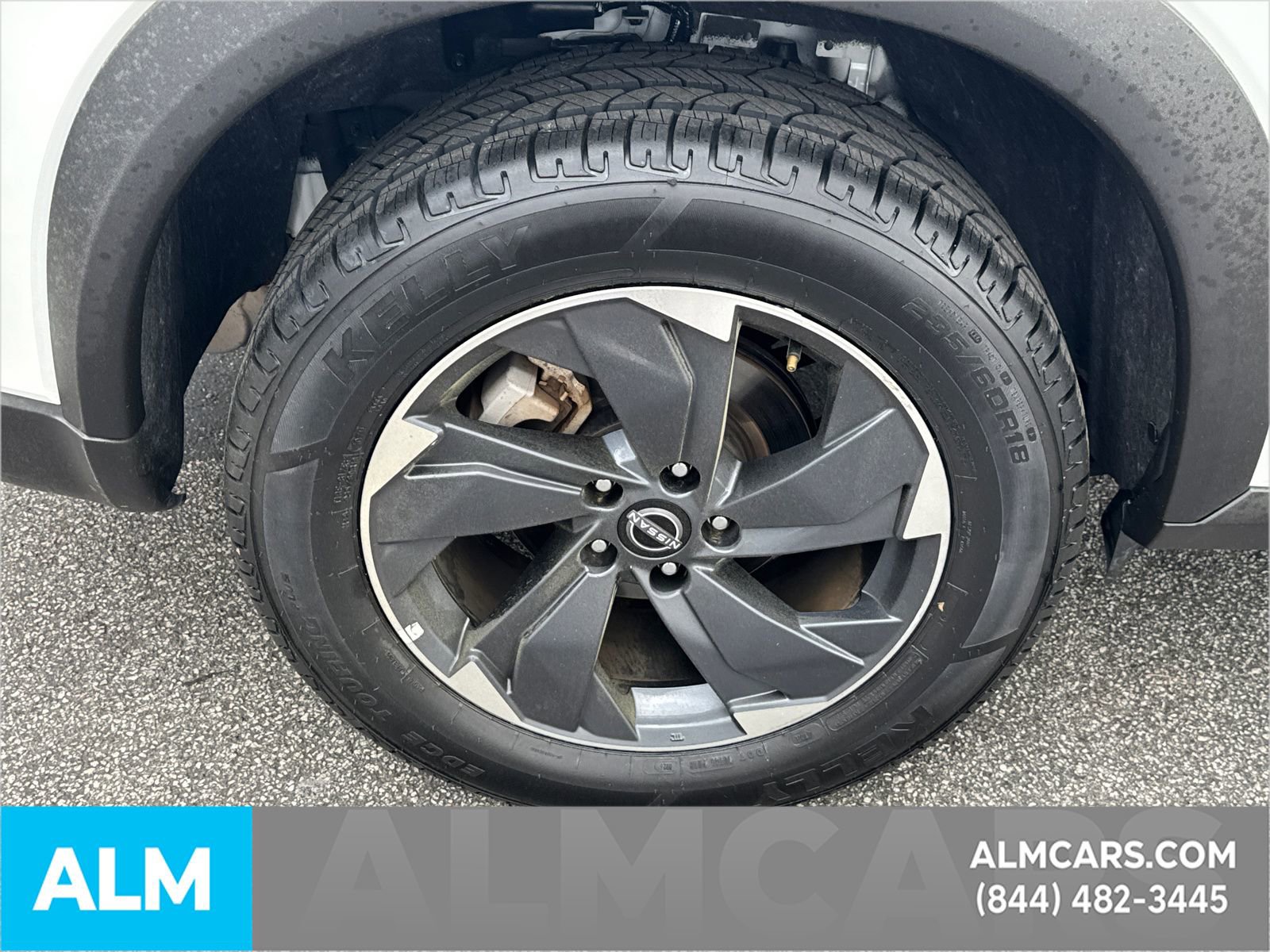 Used 2025 Nissan Rogue SV FWD image 21