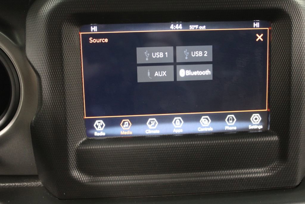 Used 2022 Jeep Gladiator Sport image 43