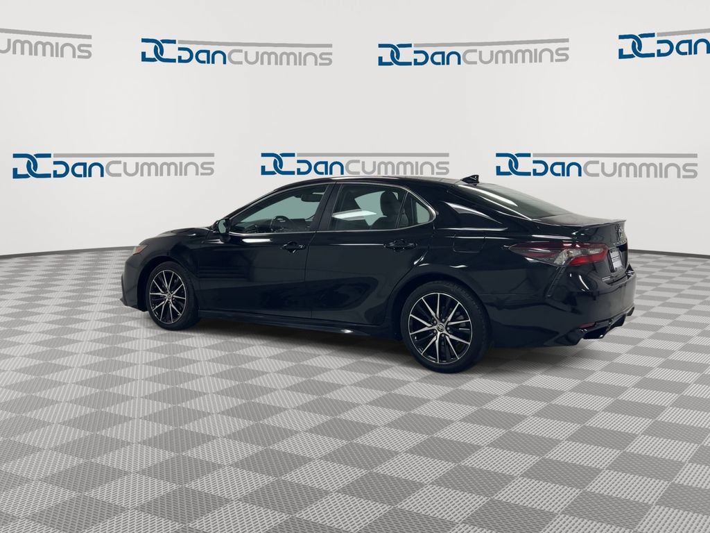 Used 2024 Toyota Camry SE w/ Convenience Package FWD image 6