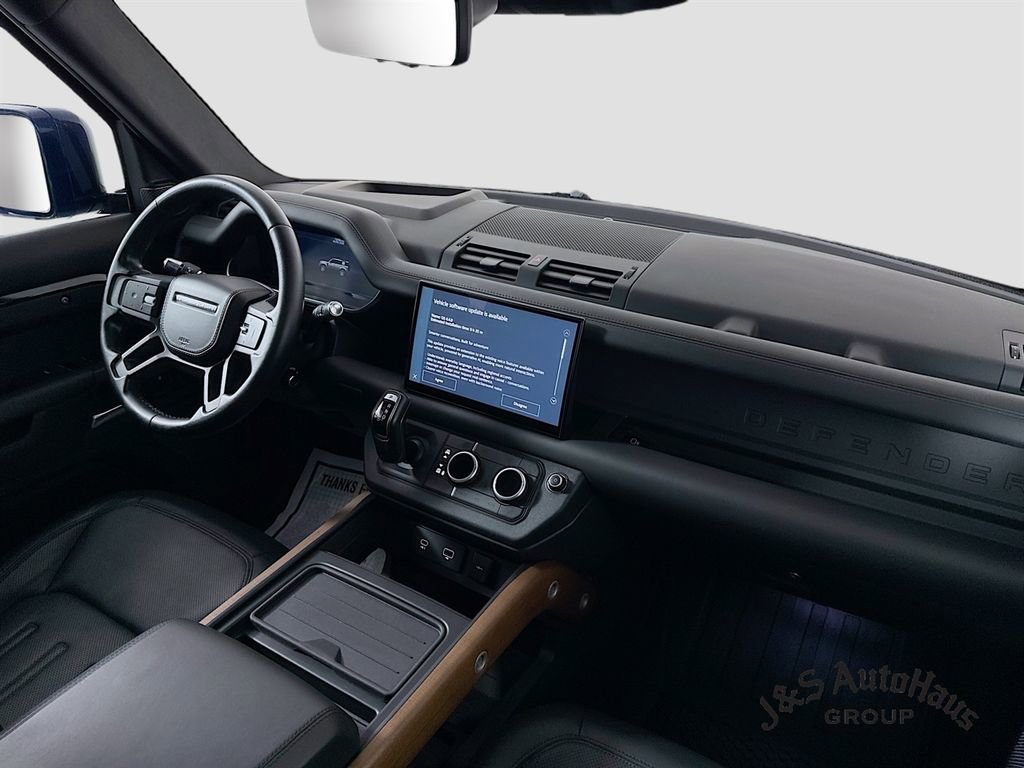 Used 2022 Land Rover Defender 110 X image 31