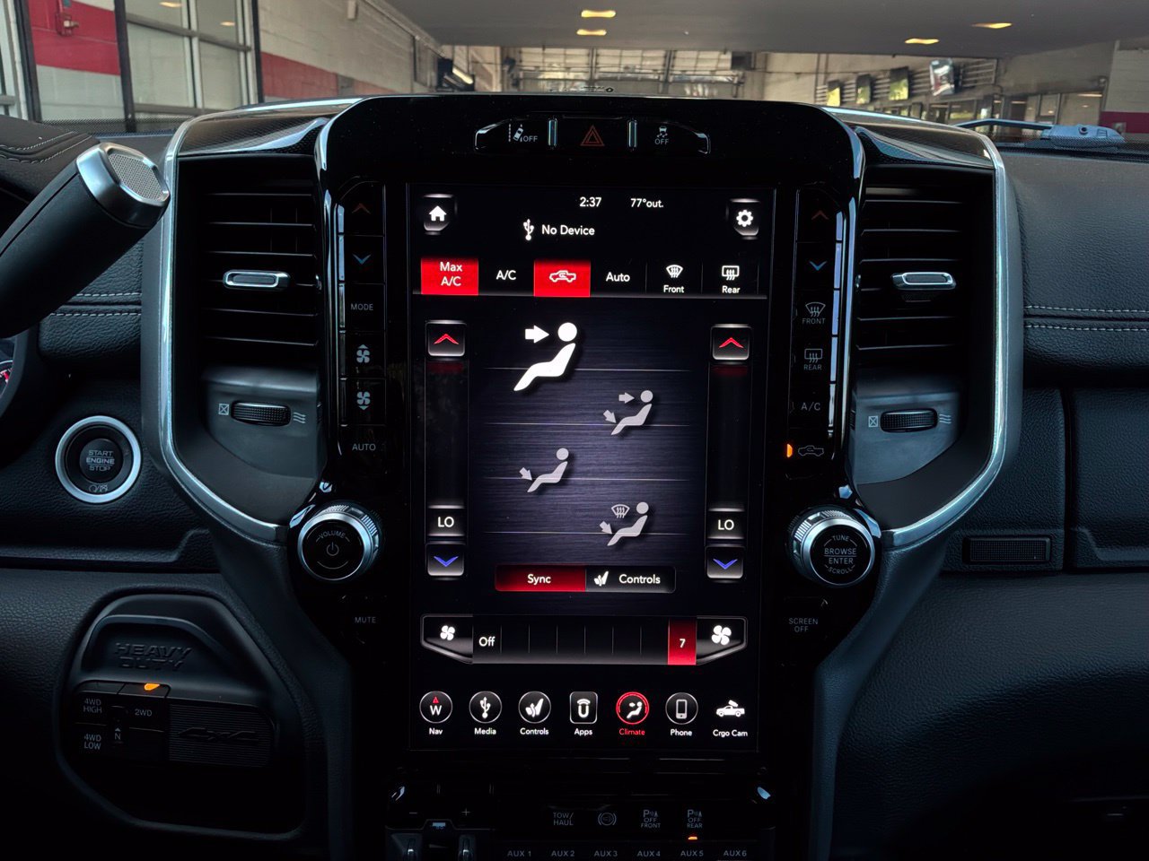 Used 2021 RAM 2500 Laramie w/ Night Edition AWD/4WD image 38