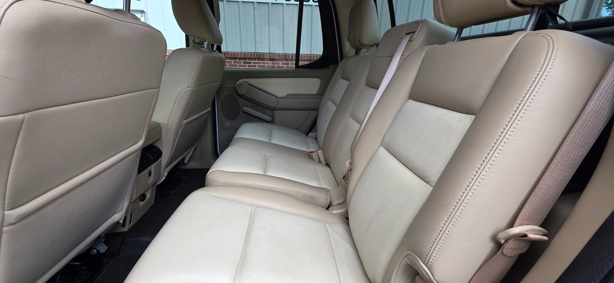 Used 2010 Ford Explorer Sport Trac Limited AWD/4WD image 19
