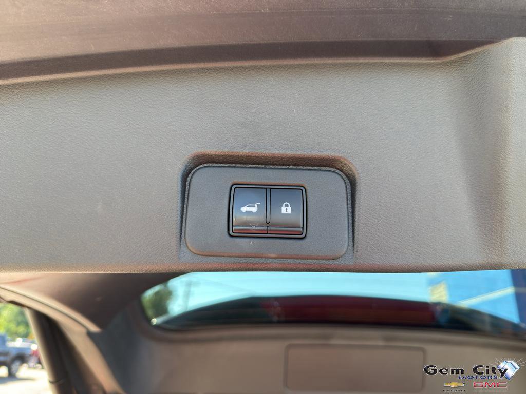 Used 2021 Nissan Rogue SL w/ Premium Package image 11