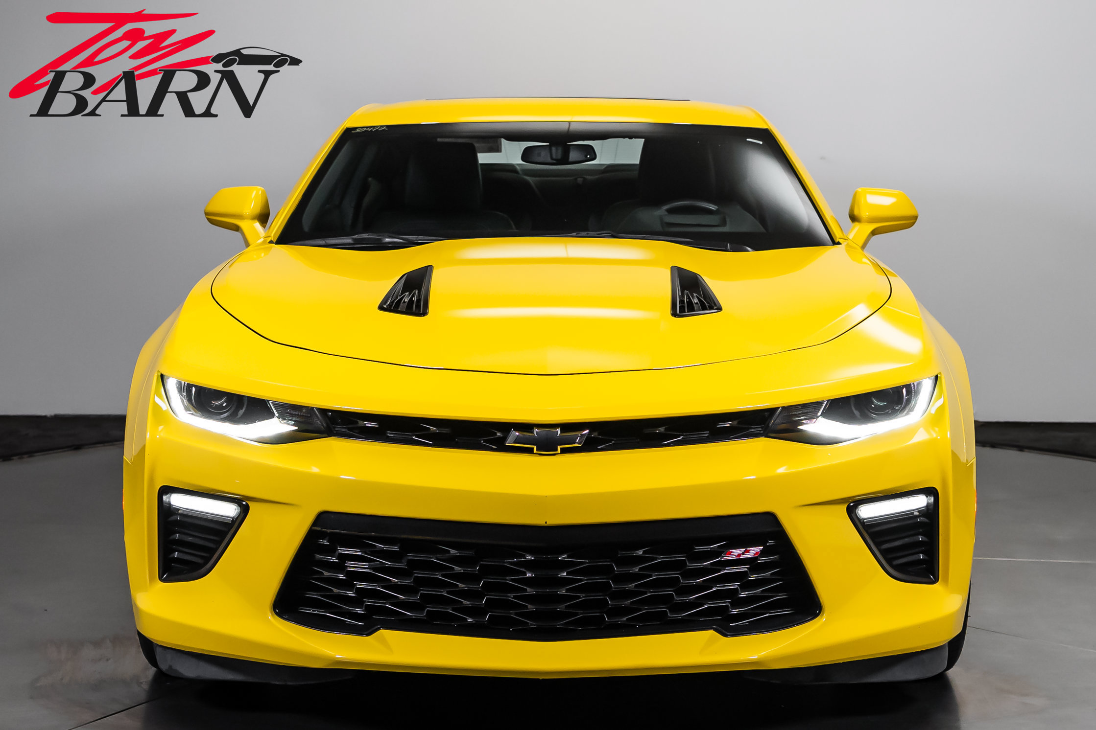 Used 2016 Chevrolet Camaro SS RWD image 8