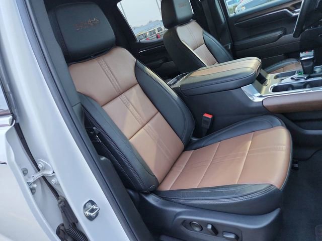 Certified 2024 Chevrolet Silverado 1500 High Country w/ Technology Package image 30