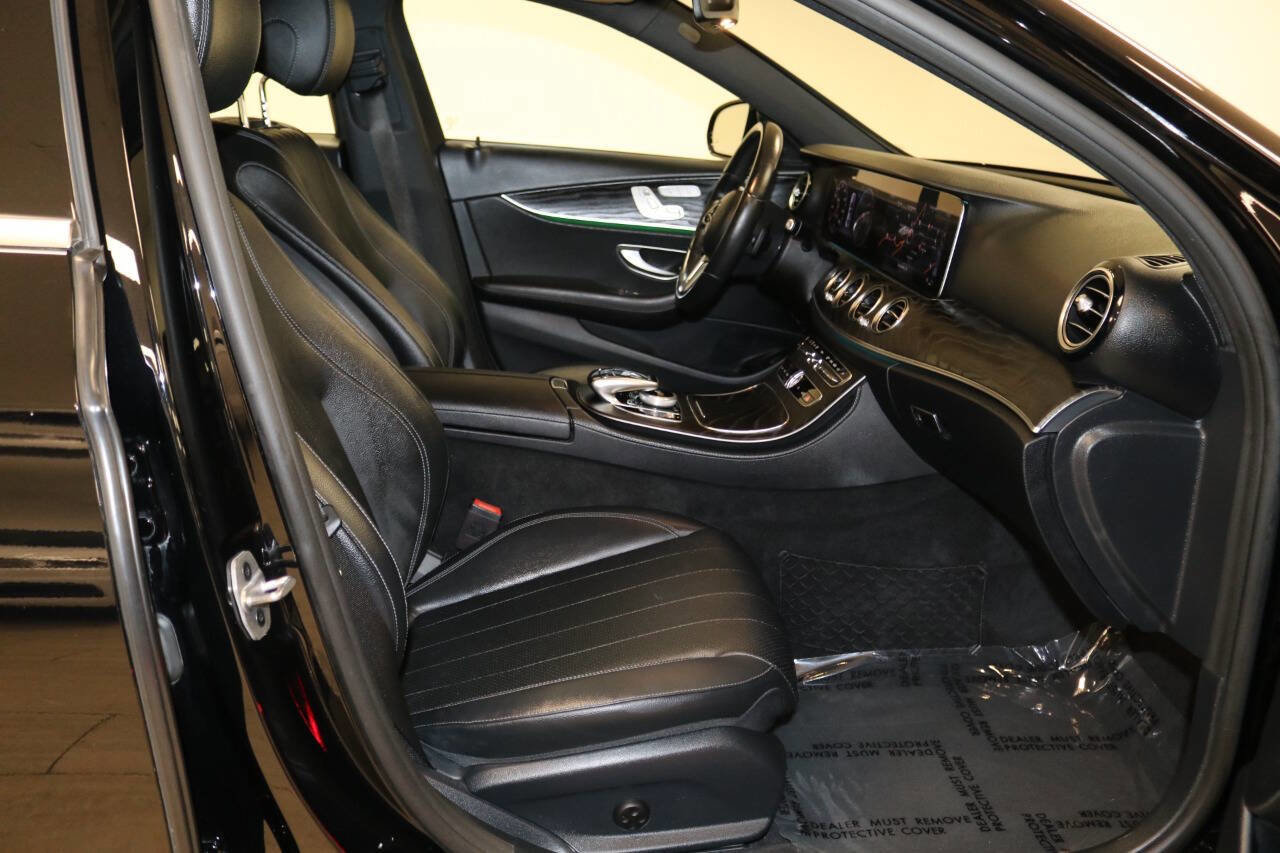 Used 2020 Mercedes-Benz E 350 Sedan image 17