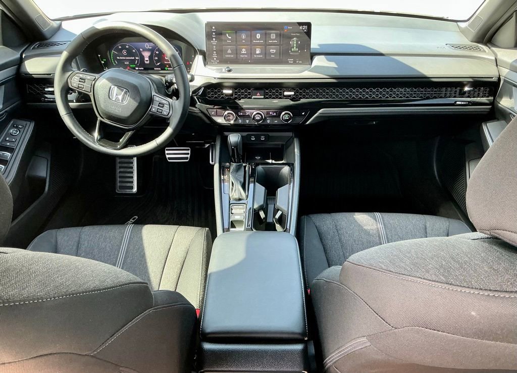 Used 2025 Honda Accord Sport image 31