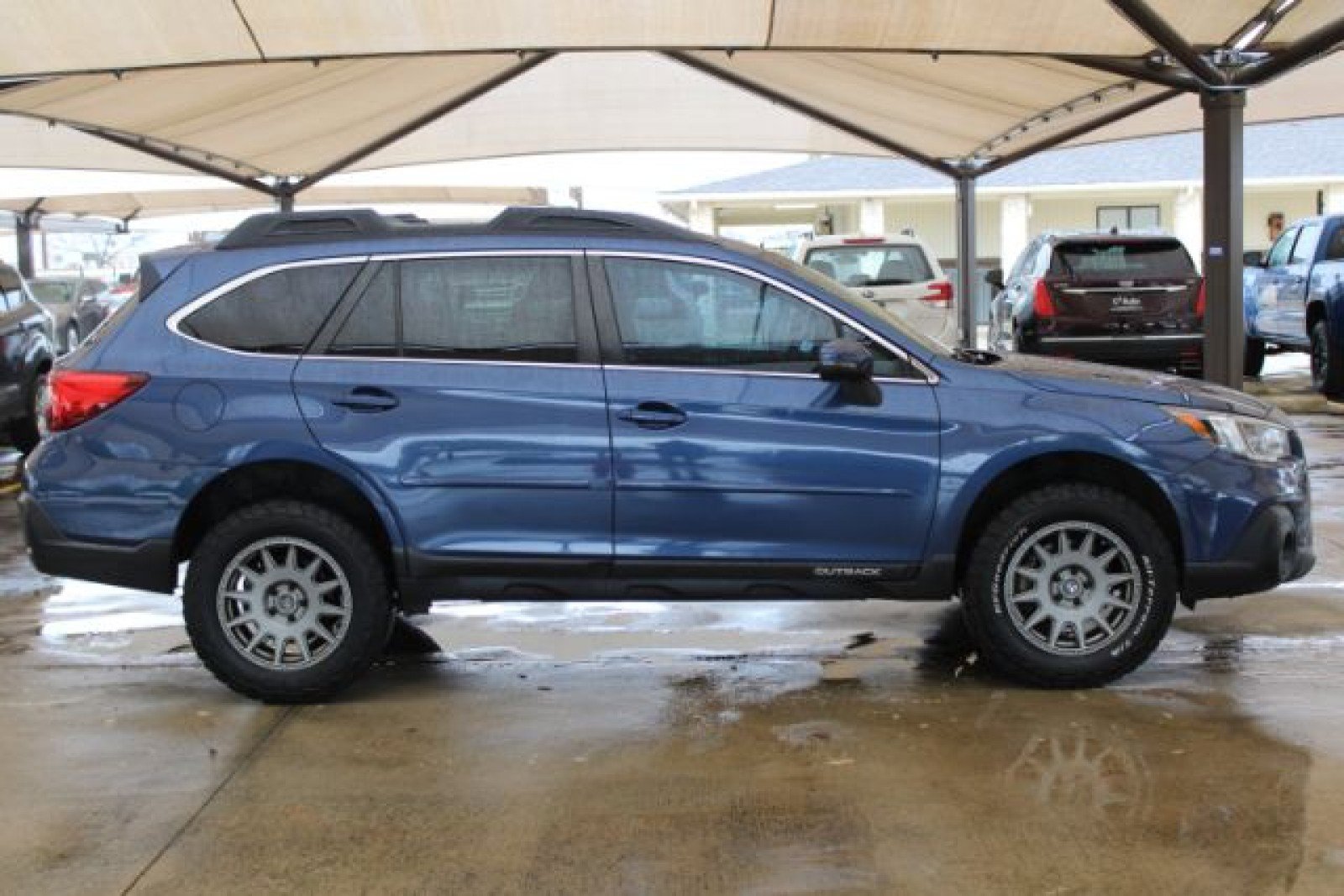 Used 2019 Subaru Outback 2.5i Limited image 12