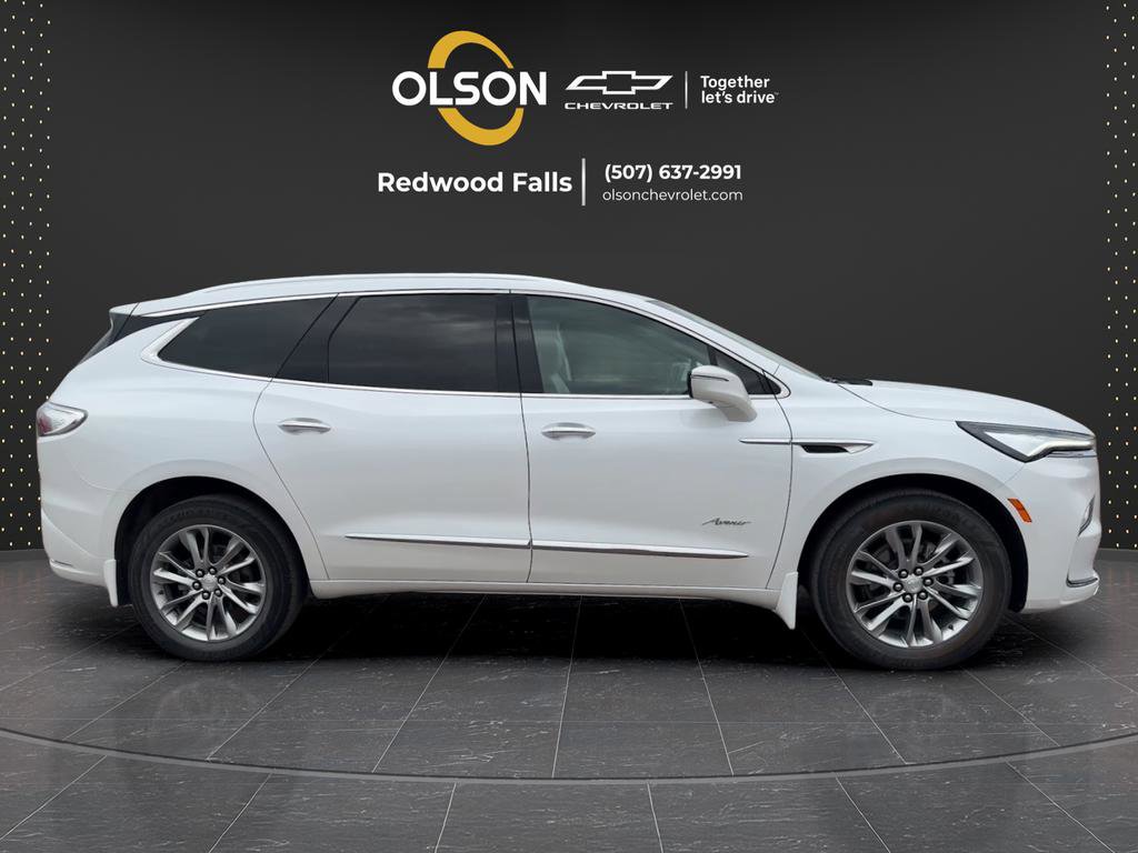 Used 2022 Buick Enclave Avenir w/ Avenir Technology Package AWD/4WD image 6