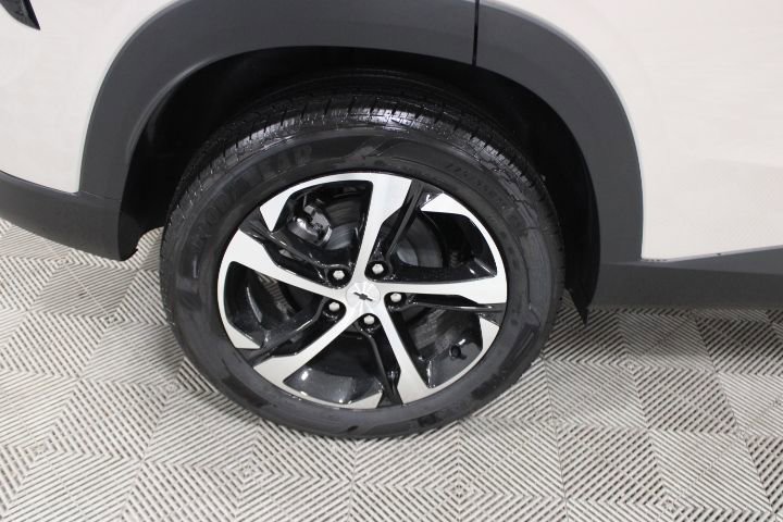 New 2026 Chevrolet Trax RS w/ Sunroof Package image 42