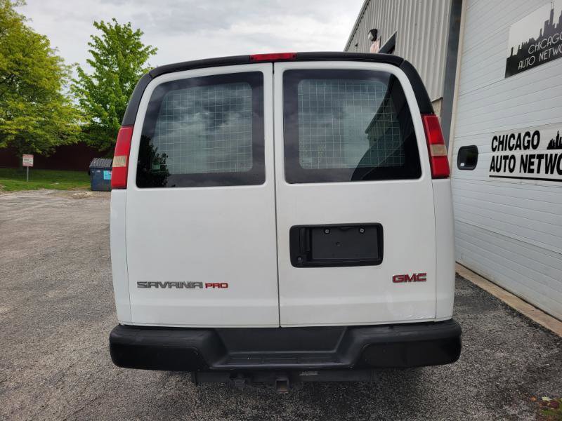 Used 2009 GMC Savana 3500 RWD image 18