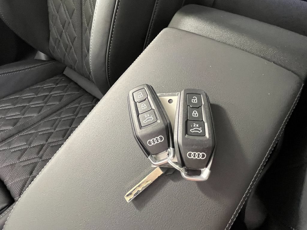 Used 2025 Audi S5 Premium Plus w/ Premium Plus Package AWD/4WD image 30