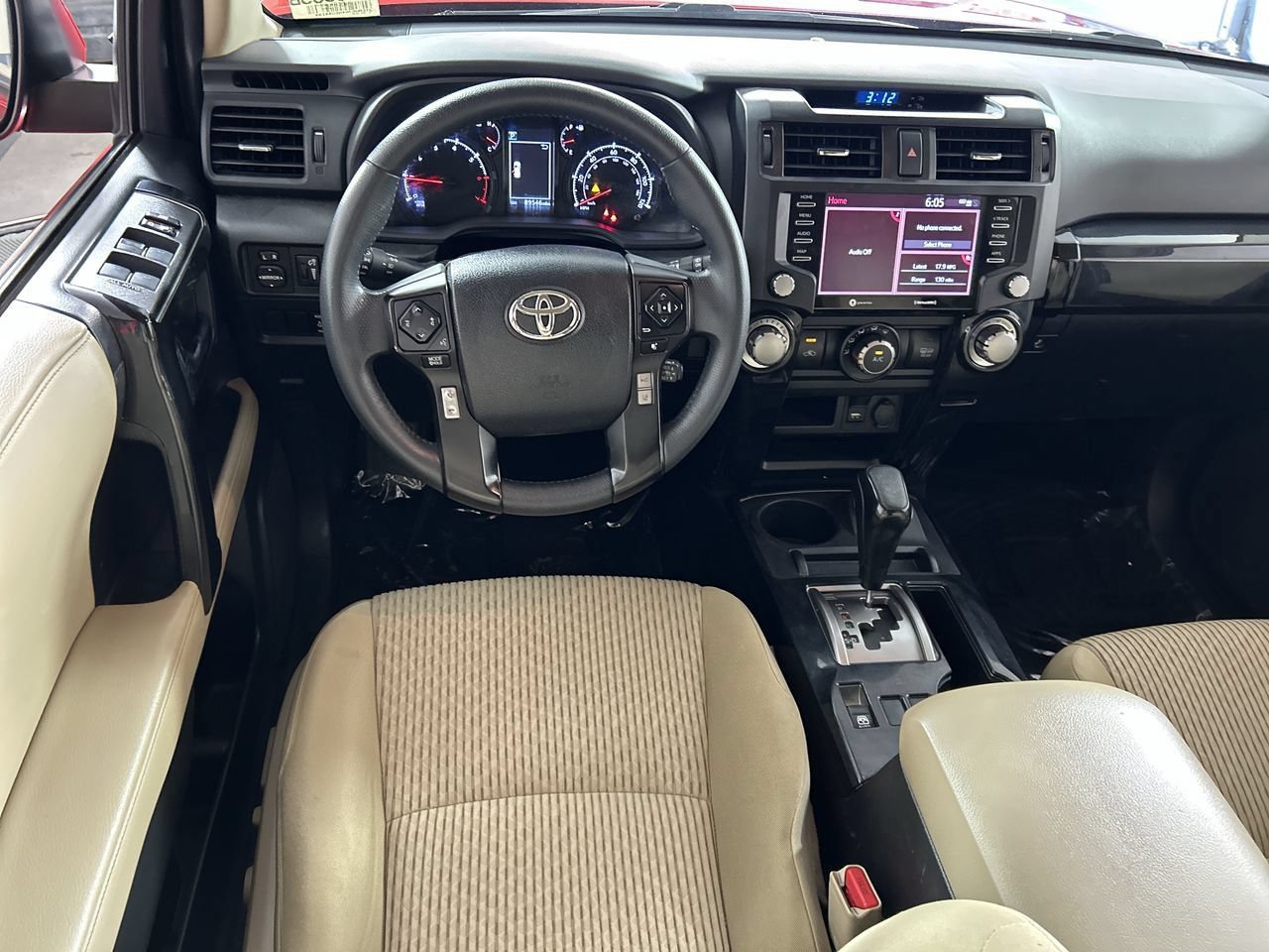 Used 2022 Toyota 4Runner SR5 AWD/4WD image 22